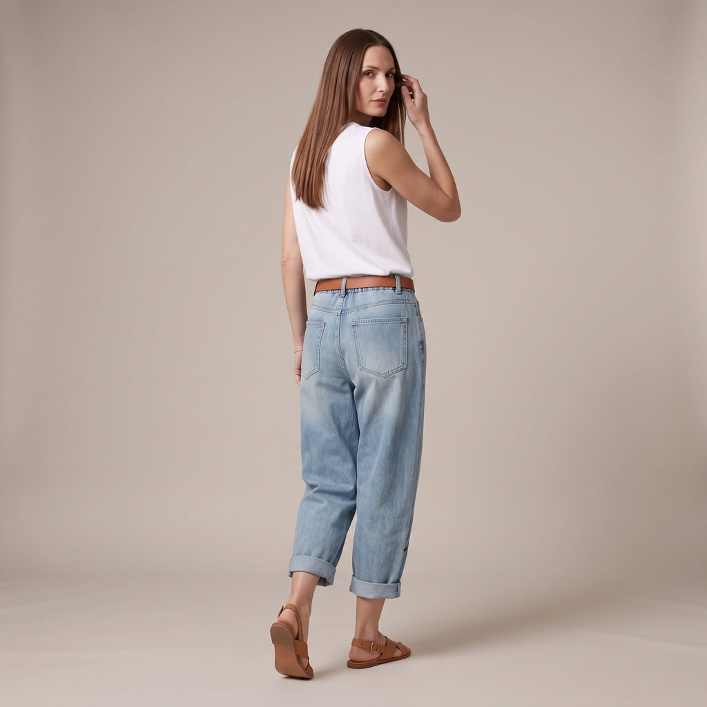 Jeans con ricamo di papaveri indossati - retro