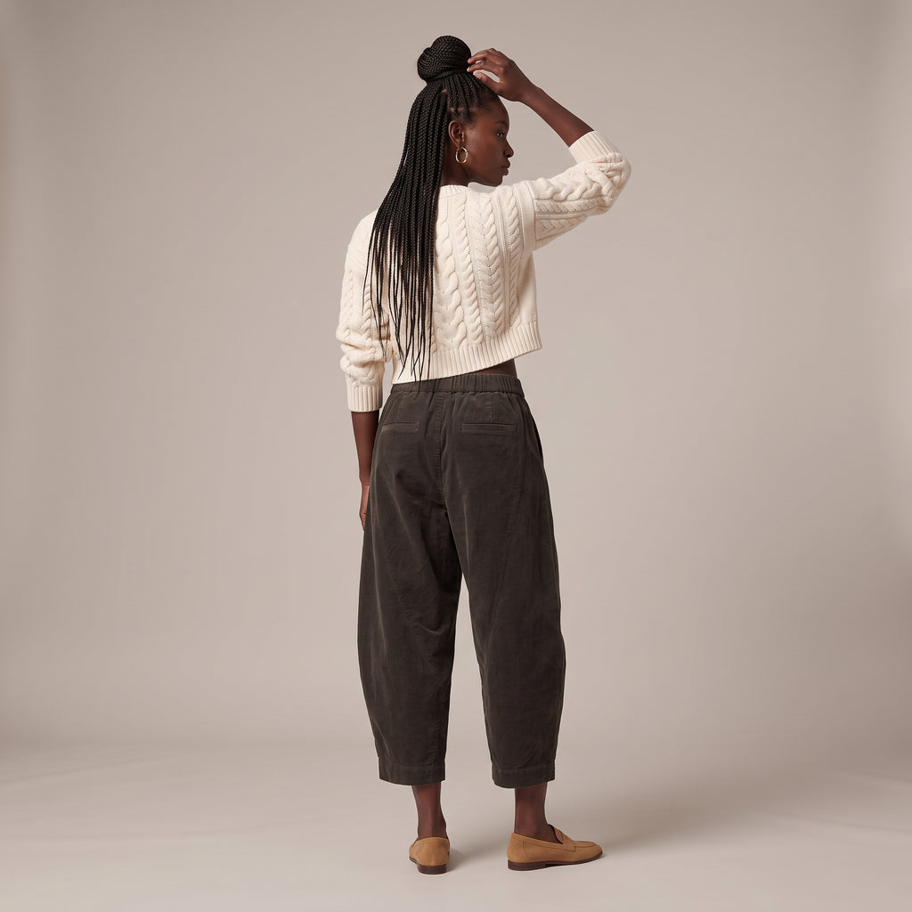 Pantaloni baggy in velluto a costine marroni indossati - retro