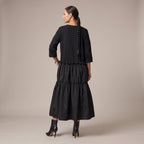 Abito con gonna in taffeta indossato - retro