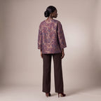 Maglia in jacquard floreale indossata - retro