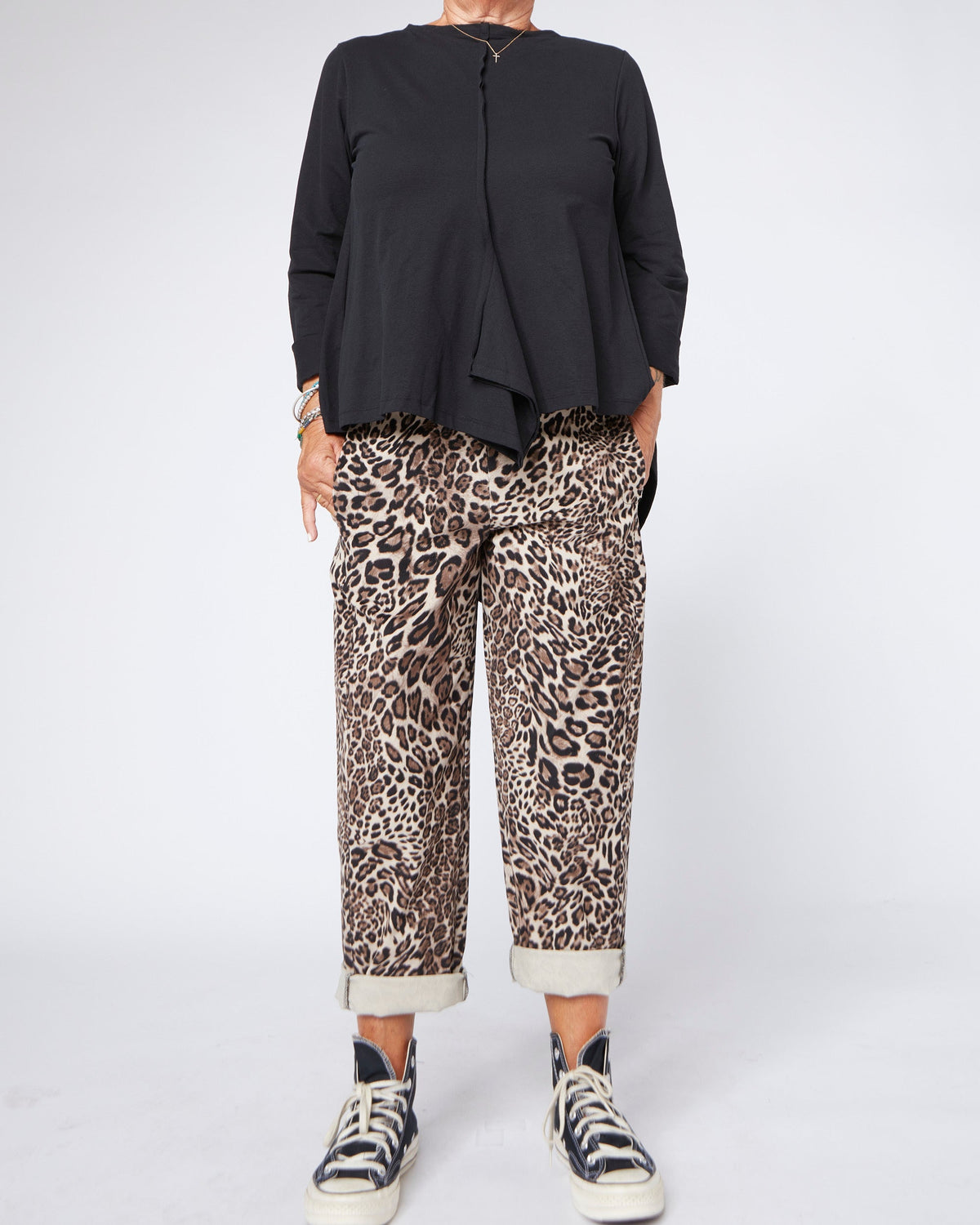 Pantaloni animalier indossati