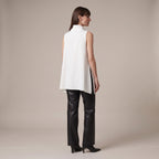 Gilet a collo alto bianco indossato - retro